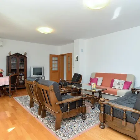 Kresimir 1966 Apartman