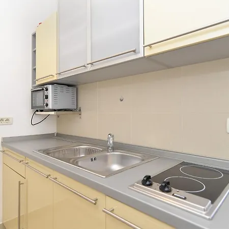 Kresimir 1966 Apartman *