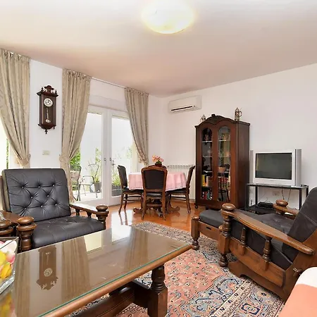 Apartment Kresimir 1966 *