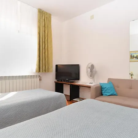 Apartment Kresimir 1966