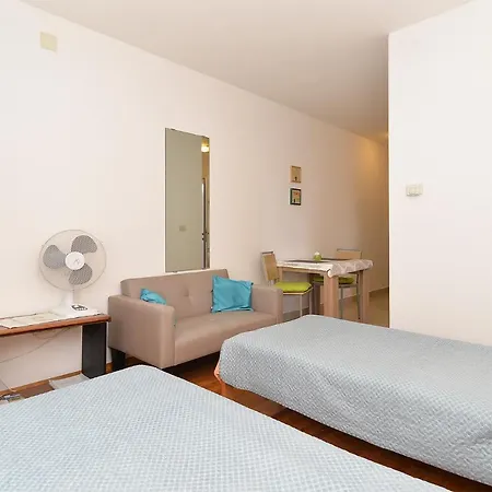 Kresimir 1966 Apartment Umag