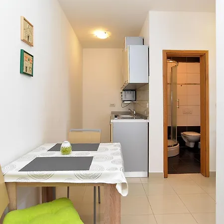 Kresimir 1966 Apartment