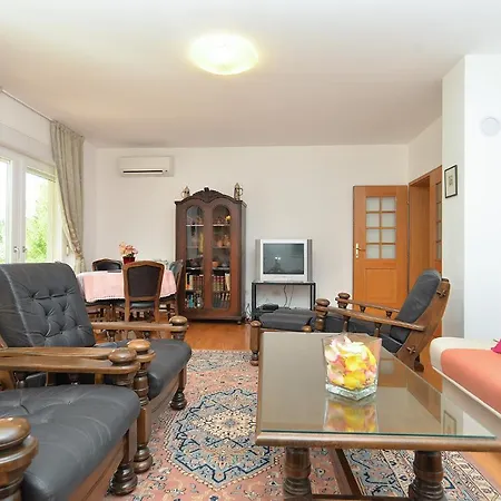 Kresimir 1966 Apartment