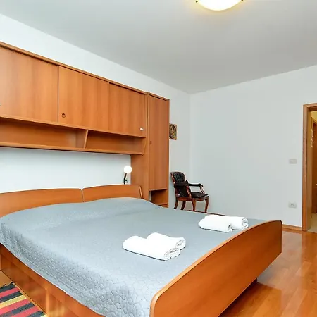 Apartment Kresimir 1966